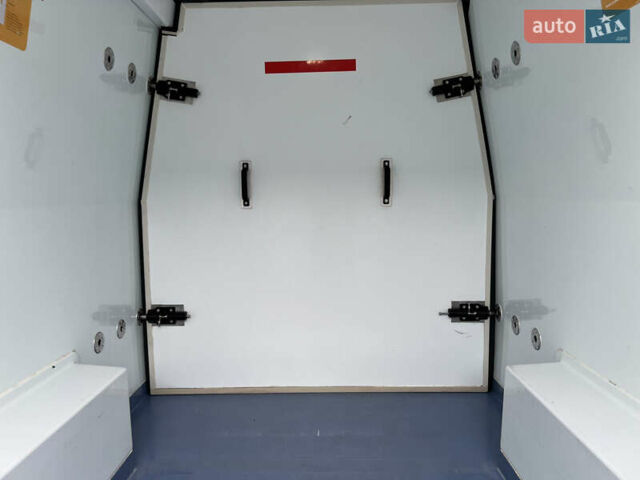 Белый Фольксваген Крафтер, объемом двигателя 2 л и пробегом 299 тыс. км за 27999 $, фото 31 на Automoto.ua