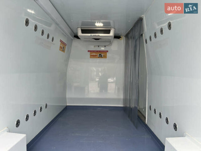 Белый Фольксваген Крафтер, объемом двигателя 2 л и пробегом 299 тыс. км за 27999 $, фото 27 на Automoto.ua