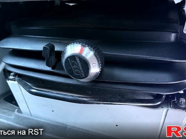 Белый Фольксваген Крафтер, объемом двигателя 2 л и пробегом 243 тыс. км за 18500 $, фото 11 на Automoto.ua