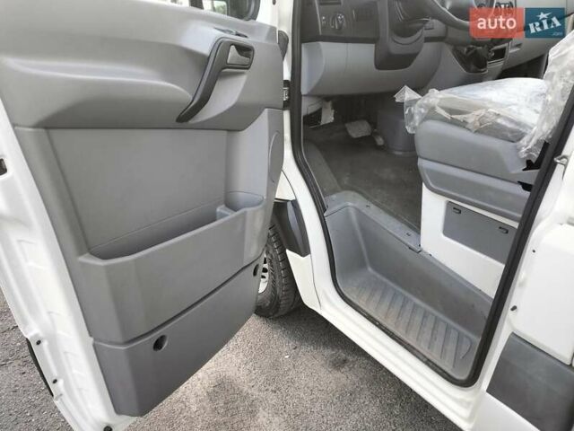 Белый Фольксваген Крафтер, объемом двигателя 2.46 л и пробегом 239 тыс. км за 13990 $, фото 15 на Automoto.ua