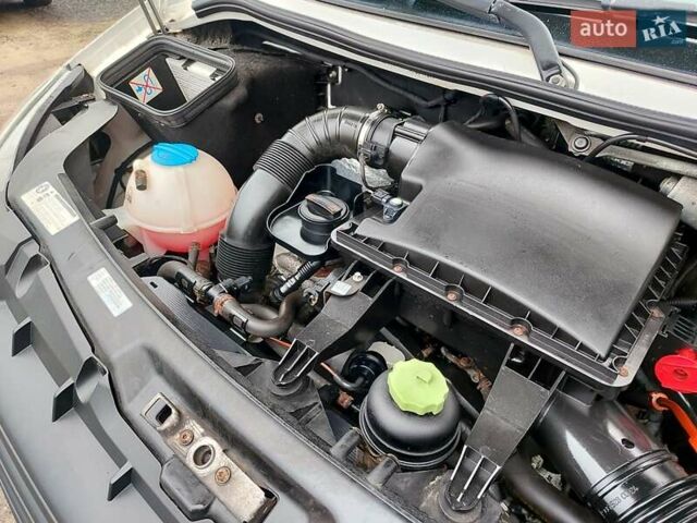 Белый Фольксваген Крафтер, объемом двигателя 2 л и пробегом 360 тыс. км за 19800 $, фото 22 на Automoto.ua