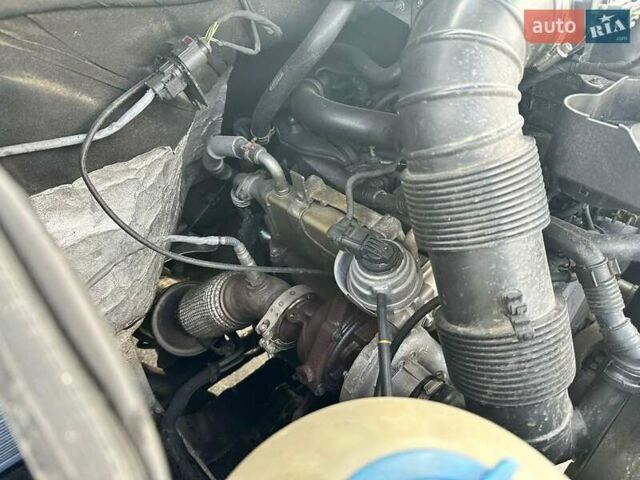 Белый Фольксваген Крафтер, объемом двигателя 2 л и пробегом 365 тыс. км за 15000 $, фото 8 на Automoto.ua