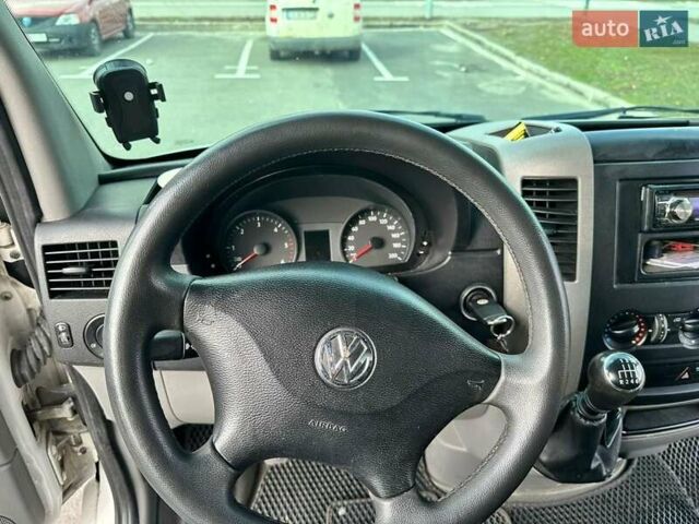 Белый Фольксваген Крафтер, объемом двигателя 2 л и пробегом 365 тыс. км за 14500 $, фото 17 на Automoto.ua