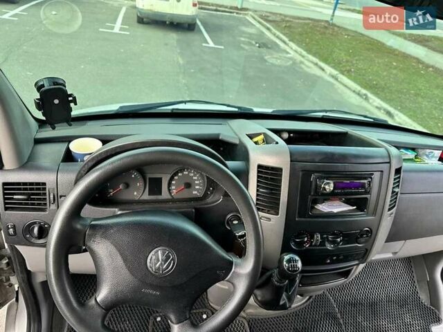 Белый Фольксваген Крафтер, объемом двигателя 2 л и пробегом 365 тыс. км за 14500 $, фото 16 на Automoto.ua