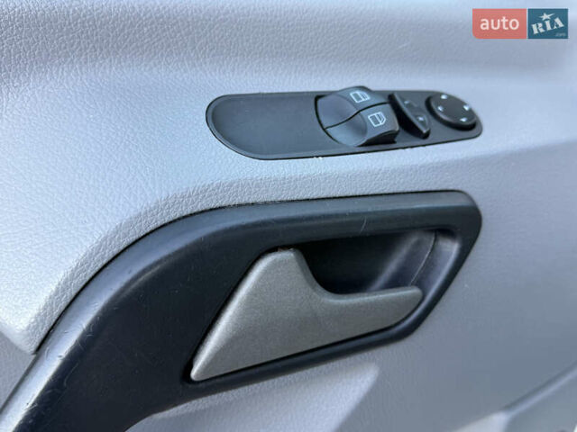 Фольксваген Крафтер 2009 в Староконстантинов на Automoto.ua Белый Фольксваген Крафтер, объемом двигателя 2.46 л и пробегом 315 тыс. км за 32500 $, фото 9 на Automoto.ua