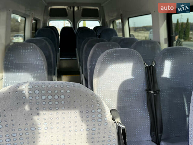 Белый Фольксваген Крафтер, объемом двигателя 2.46 л и пробегом 255 тыс. км за 33000 $, фото 14 на Automoto.ua