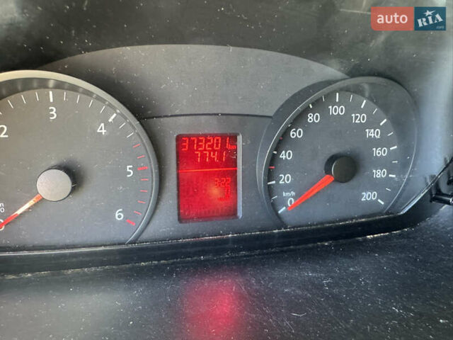 Белый Фольксваген Крафтер, объемом двигателя 2 л и пробегом 372 тыс. км за 19999 $, фото 14 на Automoto.ua