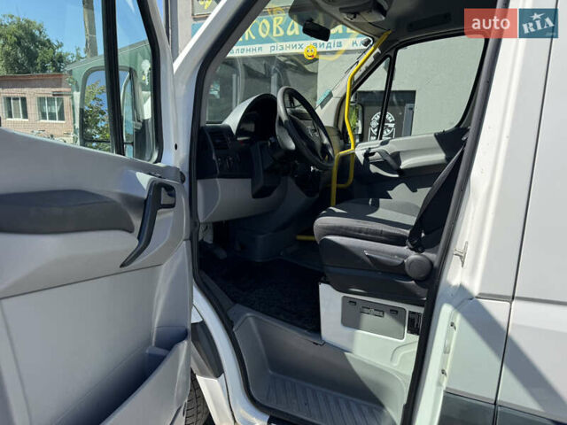 Белый Фольксваген Крафтер, объемом двигателя 2 л и пробегом 372 тыс. км за 19999 $, фото 10 на Automoto.ua