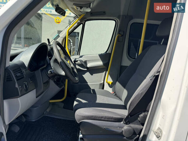 Белый Фольксваген Крафтер, объемом двигателя 2 л и пробегом 372 тыс. км за 19999 $, фото 11 на Automoto.ua