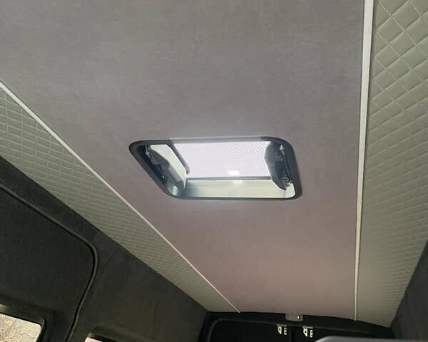 Белый Фольксваген Крафтер, объемом двигателя 1.97 л и пробегом 249 тыс. км за 16000 $, фото 16 на Automoto.ua