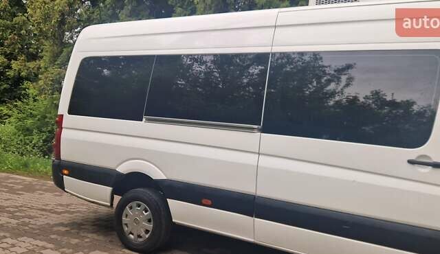 Белый Фольксваген Крафтер, объемом двигателя 2.5 л и пробегом 120 тыс. км за 14200 $, фото 5 на Automoto.ua