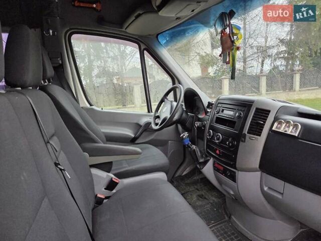 Білий Фольксваген Крафтєр, об'ємом двигуна 2.5 л та пробігом 344 тис. км за 10500 $, фото 2 на Automoto.ua