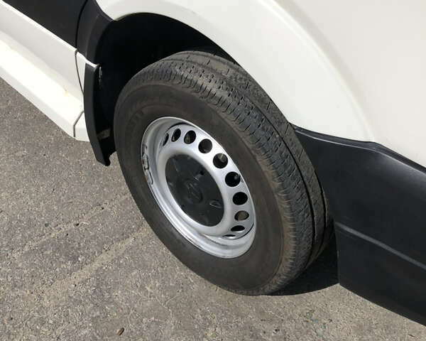 Фольксваген Крафтер 2008 в Кременчуге на Automoto.ua Белый Фольксваген Крафтер, объемом двигателя 2.5 л и пробегом 233 тыс. км за 17000 $, фото 16 на Automoto.ua