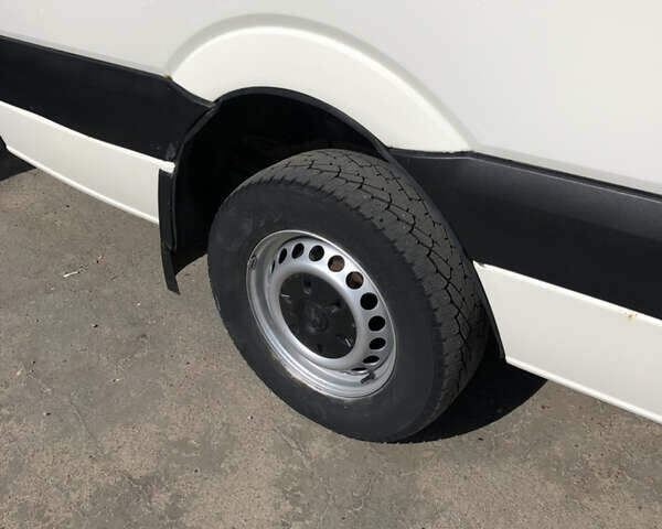 Фольксваген Крафтер 2008 в Кременчуге на Automoto.ua Белый Фольксваген Крафтер, объемом двигателя 2.5 л и пробегом 233 тыс. км за 17000 $, фото 15 на Automoto.ua