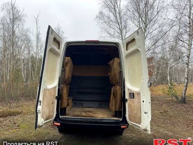 Белый Фольксваген Крафтер, объемом двигателя 2.5 л и пробегом 0 тыс. км за 16500 $, фото 2 на Automoto.ua