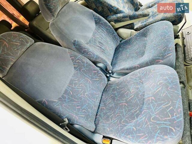 Фольксваген Крафтер 2009 в Каменское - Днепродзержинск на Automoto.ua Белый Фольксваген Крафтер, объемом двигателя 2.46 л и пробегом 250 тыс. км за 9999 $, фото 30 на Automoto.ua