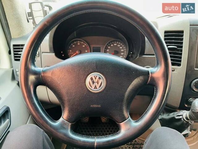 Фольксваген Крафтер 2009 в Каменское - Днепродзержинск на Automoto.ua Белый Фольксваген Крафтер, объемом двигателя 2.46 л и пробегом 250 тыс. км за 9999 $, фото 33 на Automoto.ua