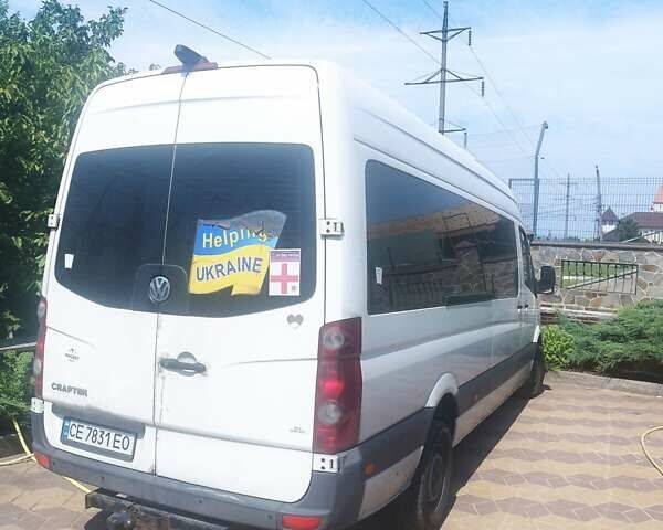 Белый Фольксваген Крафтер, объемом двигателя 2.46 л и пробегом 370 тыс. км за 10673 $, фото 3 на Automoto.ua