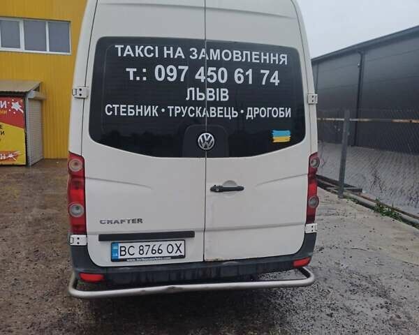 Белый Фольксваген Крафтер, объемом двигателя 2.5 л и пробегом 420 тыс. км за 13600 $, фото 3 на Automoto.ua
