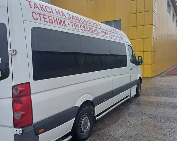 Белый Фольксваген Крафтер, объемом двигателя 2.5 л и пробегом 420 тыс. км за 13600 $, фото 5 на Automoto.ua