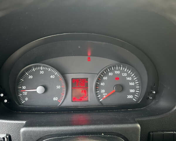 Білий Фольксваген Крафтєр, об'ємом двигуна 2.5 л та пробігом 870 тис. км за 14800 $, фото 10 на Automoto.ua