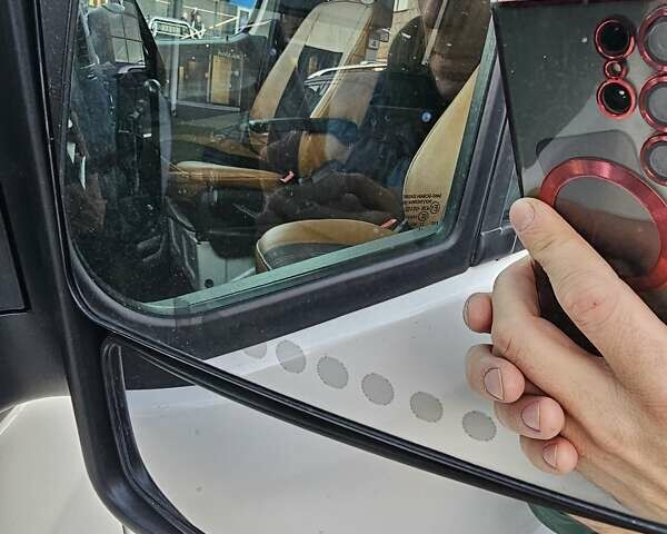 Белый Фольксваген Крафтер, объемом двигателя 1.97 л и пробегом 550 тыс. км за 14800 $, фото 9 на Automoto.ua