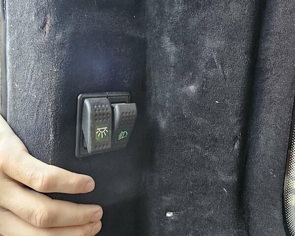 Белый Фольксваген Крафтер, объемом двигателя 1.97 л и пробегом 550 тыс. км за 14800 $, фото 19 на Automoto.ua