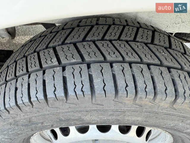 Білий Фольксваген Крафтєр, об'ємом двигуна 2 л та пробігом 339 тис. км за 20900 $, фото 25 на Automoto.ua