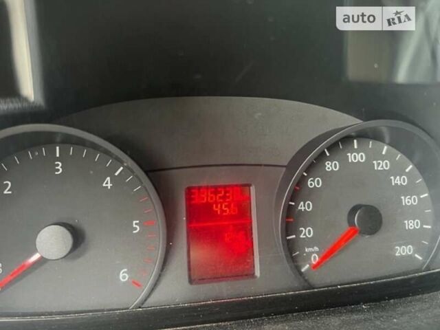 Фольксваген Крафтер 2012 в Днепре (Днепропетровске) на Automoto.ua Белый Фольксваген Крафтер, объемом двигателя 2 л и пробегом 340 тыс. км за 8000 $, фото 7 на Automoto.ua