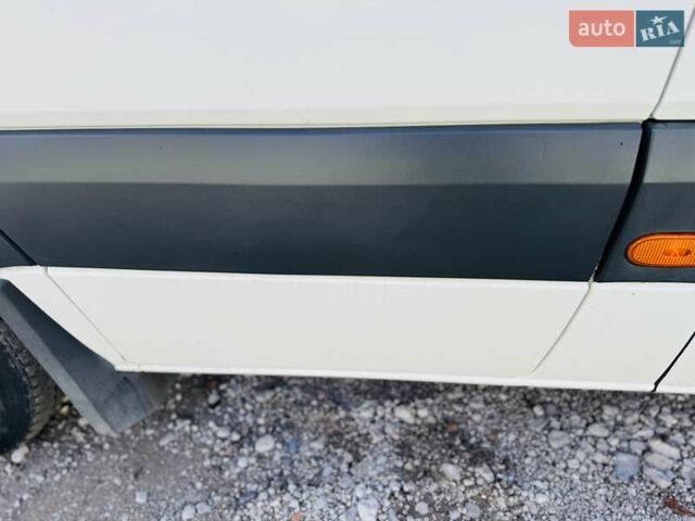 Білий Фольксваген Крафтєр, об'ємом двигуна 1.97 л та пробігом 290 тис. км за 29950 $, фото 11 на Automoto.ua