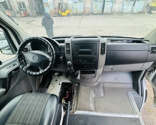 Фольксваген Крафтер 2015 в Каменское - Днепродзержинск на Automoto.ua Белый Фольксваген Крафтер, объемом двигателя 1.97 л и пробегом 400 тыс. км за 13999 $, фото 8 на Automoto.ua