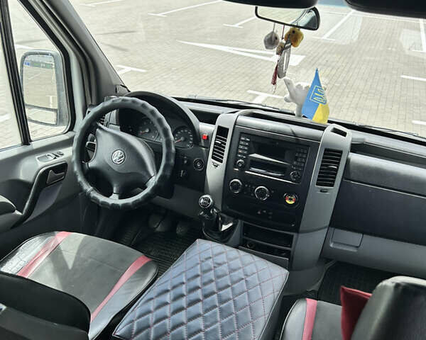 Білий Фольксваген Крафтєр, об'ємом двигуна 1.97 л та пробігом 550 тис. км за 16500 $, фото 12 на Automoto.ua
