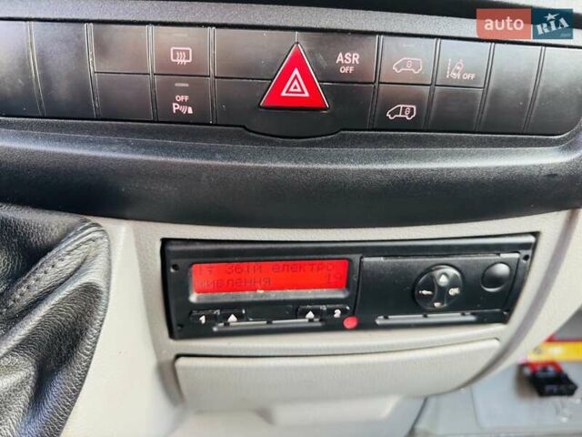 Білий Фольксваген Крафтєр, об'ємом двигуна 1.97 л та пробігом 290 тис. км за 29950 $, фото 16 на Automoto.ua