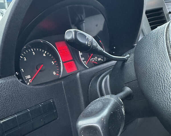 Білий Фольксваген Крафтєр, об'ємом двигуна 1.97 л та пробігом 398 тис. км за 18500 $, фото 24 на Automoto.ua