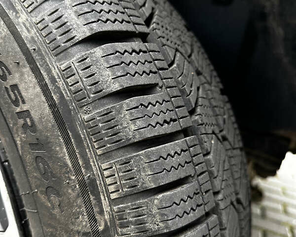 Белый Фольксваген Крафтер, объемом двигателя 0 л и пробегом 300 тыс. км за 17800 $, фото 13 на Automoto.ua