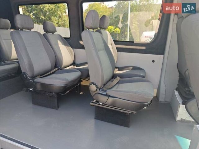 Білий Фольксваген Крафтєр, об'ємом двигуна 1.97 л та пробігом 580 тис. км за 17500 $, фото 1 на Automoto.ua