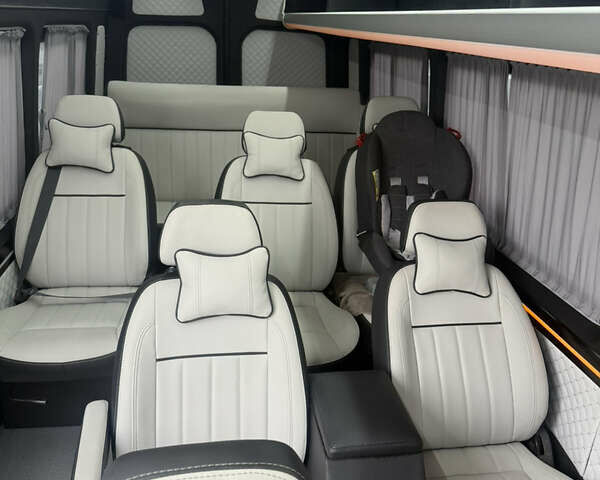 Белый Фольксваген Крафтер, объемом двигателя 1.97 л и пробегом 373 тыс. км за 28000 $, фото 40 на Automoto.ua