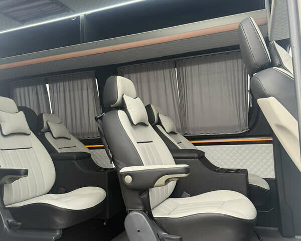 Белый Фольксваген Крафтер, объемом двигателя 1.97 л и пробегом 373 тыс. км за 28000 $, фото 35 на Automoto.ua