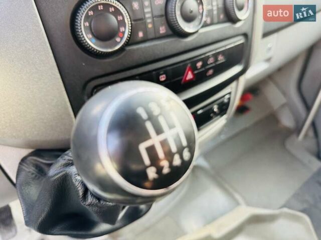 Білий Фольксваген Крафтєр, об'ємом двигуна 1.97 л та пробігом 290 тис. км за 29950 $, фото 17 на Automoto.ua