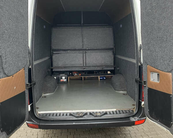 Білий Фольксваген Крафтєр, об'ємом двигуна 1.97 л та пробігом 450 тис. км за 17800 $, фото 18 на Automoto.ua