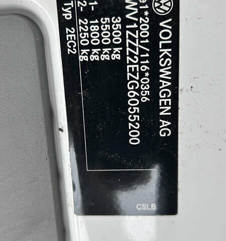 Белый Фольксваген Крафтер, объемом двигателя 2 л и пробегом 221 тыс. км за 23400 $, фото 24 на Automoto.ua