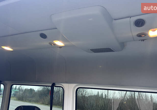 Белый Фольксваген Крафтер, объемом двигателя 2 л и пробегом 221 тыс. км за 23400 $, фото 18 на Automoto.ua