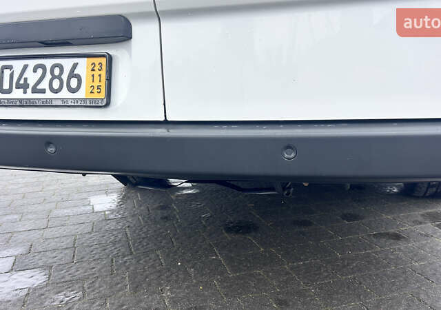 Белый Фольксваген Крафтер, объемом двигателя 2 л и пробегом 221 тыс. км за 23400 $, фото 8 на Automoto.ua