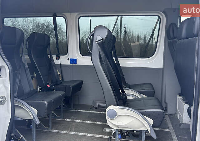 Белый Фольксваген Крафтер, объемом двигателя 2 л и пробегом 221 тыс. км за 23400 $, фото 20 на Automoto.ua