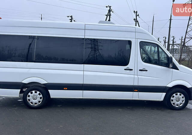 Белый Фольксваген Крафтер, объемом двигателя 2 л и пробегом 221 тыс. км за 23400 $, фото 5 на Automoto.ua