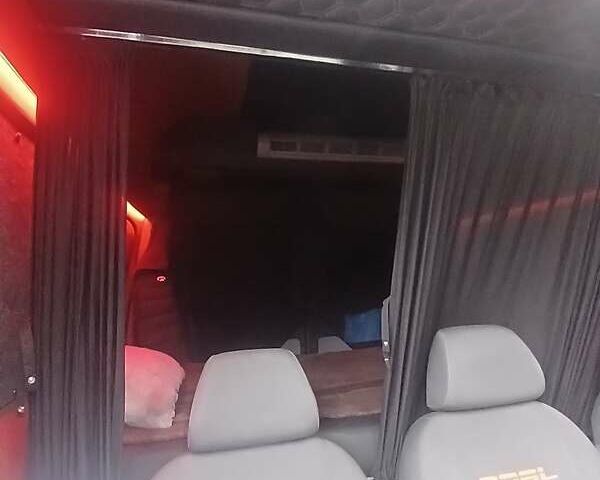 Белый Фольксваген Крафтер, объемом двигателя 1.97 л и пробегом 270 тыс. км за 21500 $, фото 10 на Automoto.ua