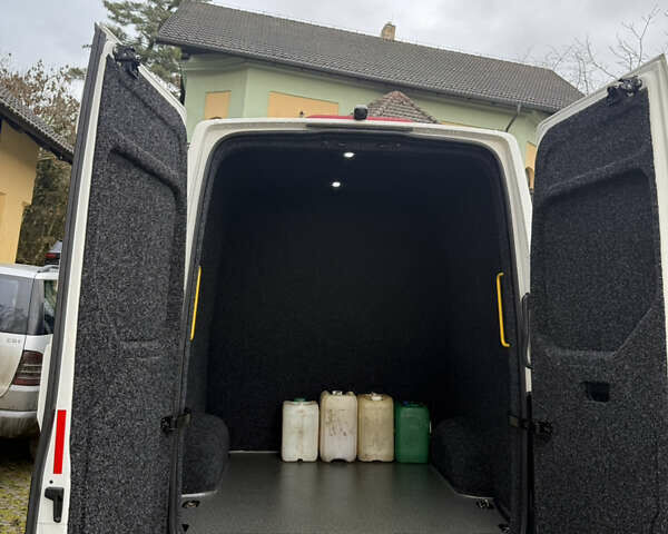 Белый Фольксваген Крафтер, объемом двигателя 1.97 л и пробегом 90 тыс. км за 25000 $, фото 20 на Automoto.ua