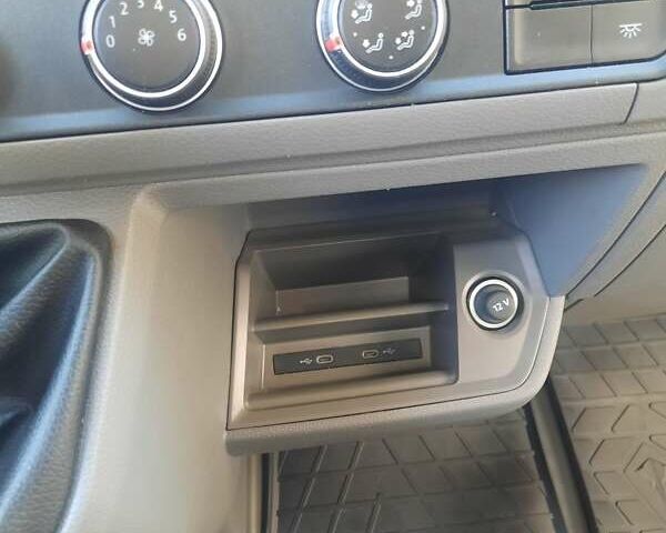 Белый Фольксваген Крафтер, объемом двигателя 1.97 л и пробегом 255 тыс. км за 27500 $, фото 7 на Automoto.ua