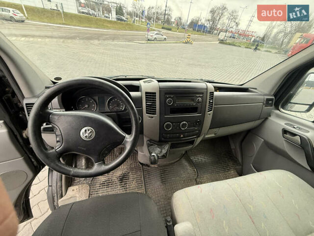 Черный Фольксваген Крафтер, объемом двигателя 2.46 л и пробегом 408 тыс. км за 6500 $, фото 10 на Automoto.ua
