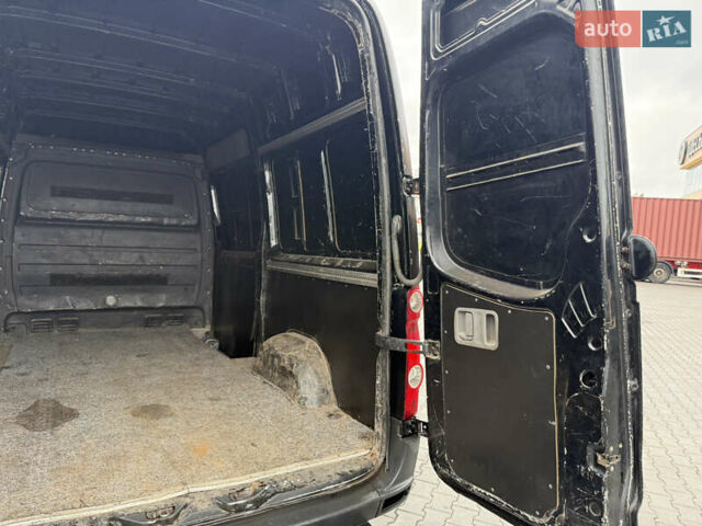 Черный Фольксваген Крафтер, объемом двигателя 2.46 л и пробегом 408 тыс. км за 6500 $, фото 14 на Automoto.ua